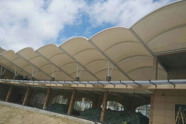 膜布批發(fā)廠家的責任：品質(zhì)與服務的雙重承諾